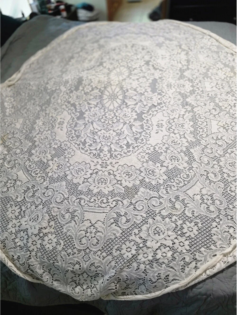 White Floral Lace Oval Tablecloth 60x84 Scalloped Edge Discoloration